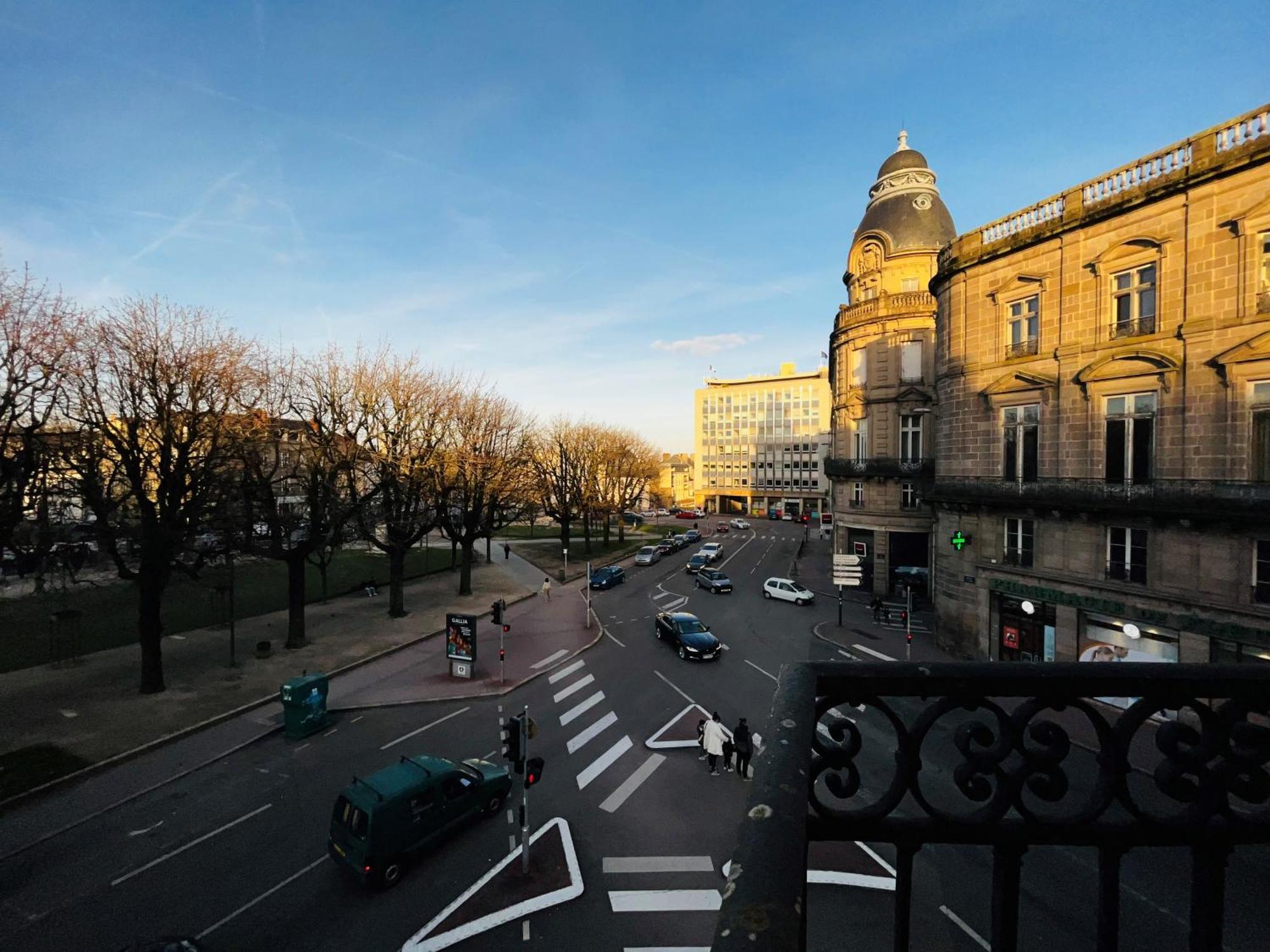 Enzo Hotels Limoges Centre Jourdan By Kyriad Direct Luaran gambar